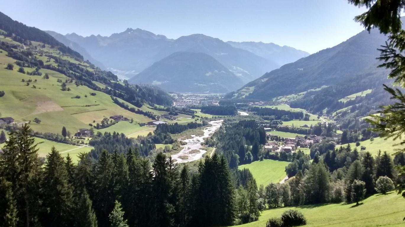 4. Etappe: Blick über das Ridnauntal nach Sterzing 